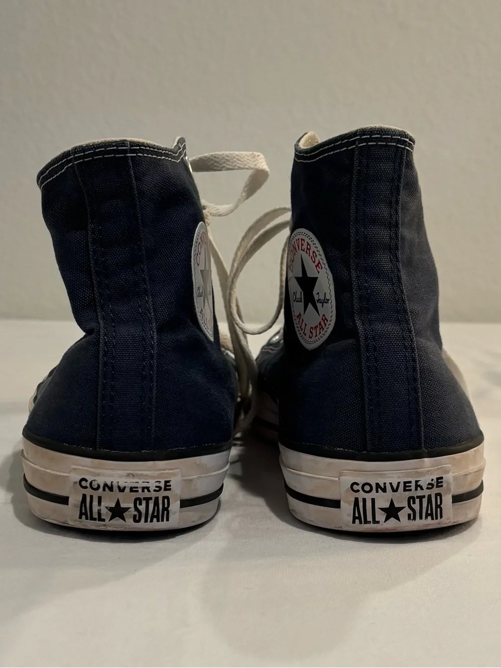 Converse excellent used